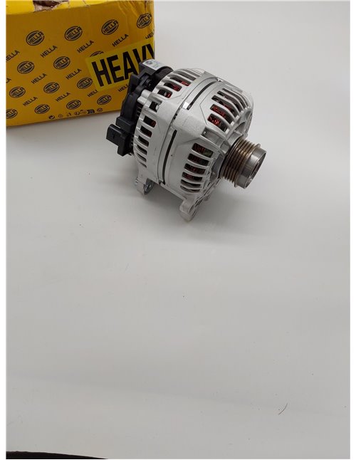HELLA 8EL 011 710-471 Alternador - 14V - 120A       