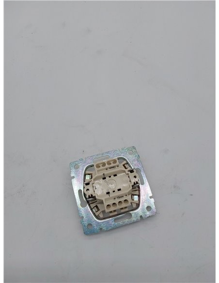 Legrand - 774401 interruptor 10ax/250v blanco valena Ref. 6561010001       