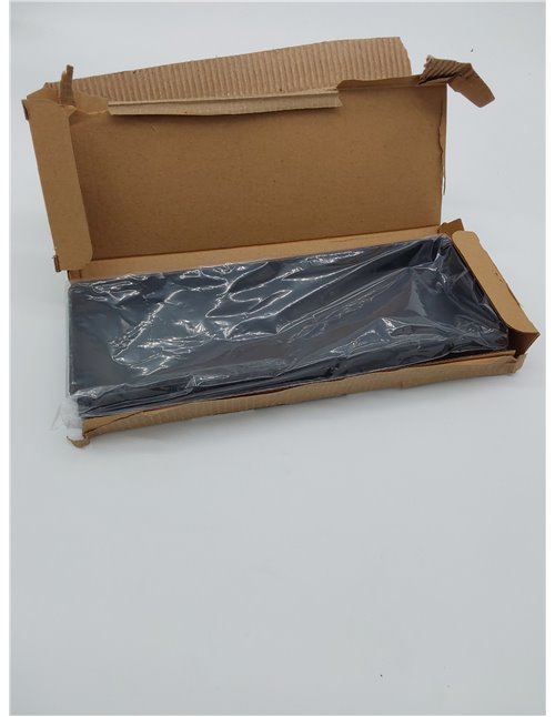 Amazon Basics Rectangular Organizador de plástico, media bandeja para accesorios, 23.9 x 8.4 x 2.5 cm, negro       