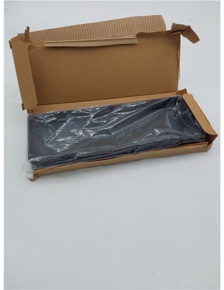 Amazon Basics Rectangular Organizador de plástico, media bandeja para accesorios, 23.9 x 8.4 x 2.5 cm, negro       