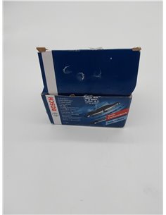 Bosch BP689 - Pastillas de Freno para Coche Eje Trasero - Calidad Bosch - Reducción de Ruido y Polvo - Certificación ECE-R90 - S 2