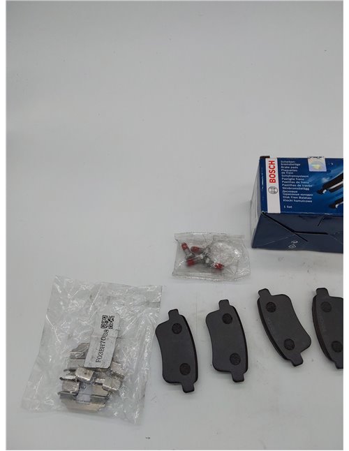 Bosch BP1221 - Pastillas de Freno para Coche Eje Trasero - Calidad Bosch - Reducción de Ruido y Polvo - Certificación ECE-R90 - 
