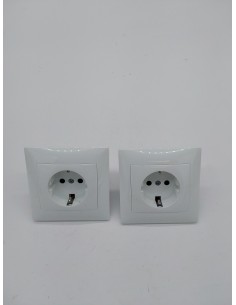 Sistema de enchufe de pared, 55 mm, 2,8 A, enchufe de pared Schuko. 2