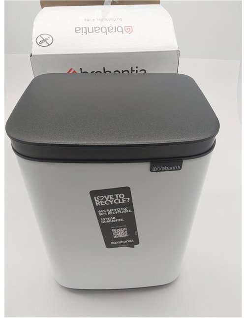 Brabantia Pattumiera Bo 4L - Cestino piccolo ed elegante - Apertura e chiusura soft - Igienico e poco ingombrante - appendibile 