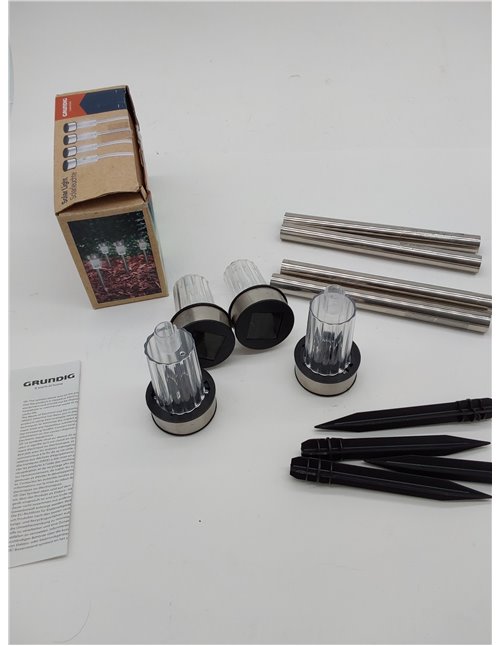 GRUNDIG - Lámpara solar exterior con luz solar de 4 piezas – Lámparas de jardín sobre estaca – Luz blanca – Resistente al agua I