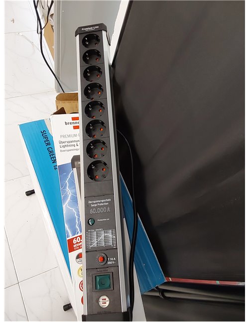 Brennenstuhl Premium-Protect-Line regleta enchufes de 8 Tomas con protección sobretensión (Cable de 3m, Interruptor, protección 