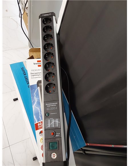 Brennenstuhl Premium-Protect-Line regleta enchufes de 8 Tomas con protección sobretensión (Cable de 3m, Interruptor, protección 