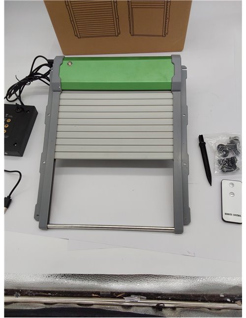 Puerta automatica de gallinero