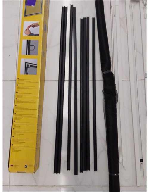 Schellenberg 70476 Marco telescópico Click & Protect para mosquitera, máx. 130 x 140 cm, blanco