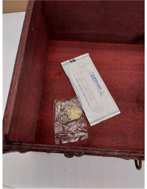Brynnberg Caja de madera Vitec 24x21x18cm - Cofre del tesoro pirata de estilo vintage -