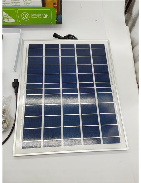 Aigostar - Foco proyector LED solar con mando a distancia，300W，6500K luz blanca.Resistente al agua IP66.Perfectos para interior 