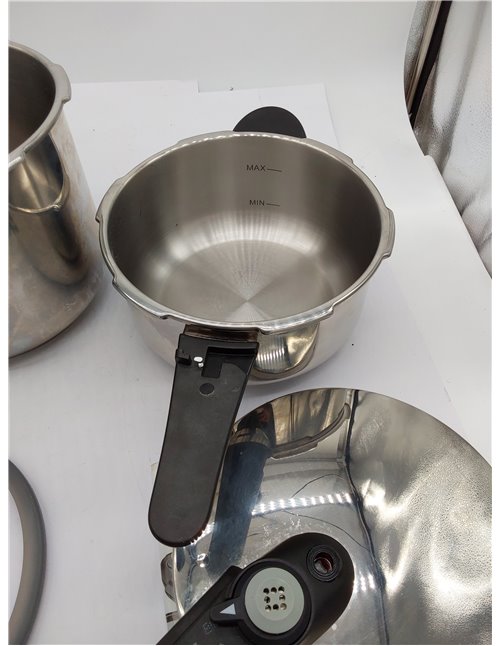 BRA Vitesse - Set duo ollas a presión, Metal, Plata, 4 y 7 litros.Aptas para todo tipo de cocinas,incluída inducción.