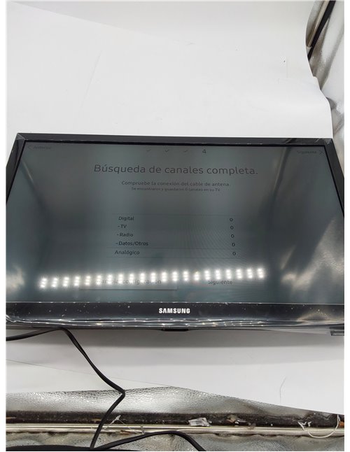 Samsung HD TV 24N4305 - Smart TV de 24", HDR, Ultra Clean View, PurColor, Micro Dimming Pro y color negro.