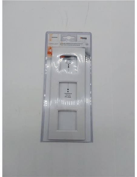 bticino 448148023 placa Triple Horizontal       