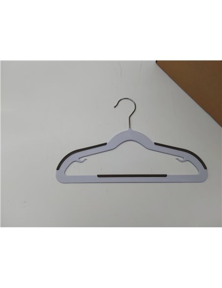 Amazon Basics Perchas de plástico para niños, juego de, Blanco, 30 Unidad, Paquete de 1, 32.5 x 20.3 x 0.5 cm