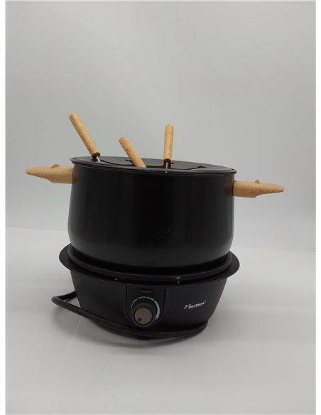 Bestron Fondue, Fondue electrica para hasta 8 personas, con 8 tenedores de fondue y termostato continuo, incl. protector contra 