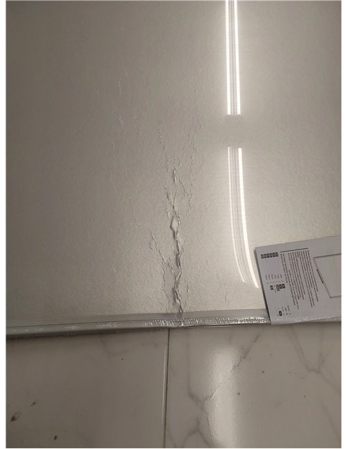 Amazon Basics Pizarra blanca magnética con bandeja para rotuladores y marco de aluminio, 120 cm x 90 cm