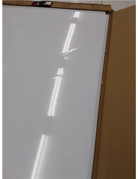 Amazon Basics Pizarra blanca magnética con bandeja para rotuladores y marco de aluminio, 150 cm x 100 cm