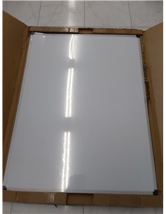Amazon Basics Pizarra blanca magnética con bandeja para rotuladores y marco de aluminio, 120 cm x 90 cm 2
