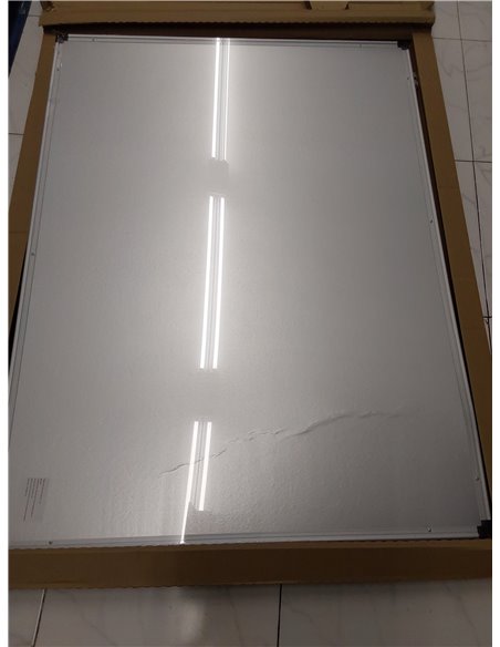 Amazon Basics Pizarra blanca magnética con bandeja para rotuladores y marco de aluminio, 120 cm x 90 cm