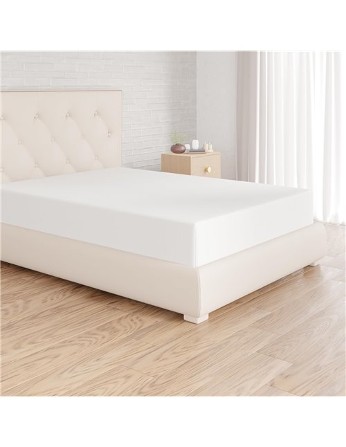Amazon Basics Sabana Bajera Ajustable, 160 x 200 x 30 cm, de Poliéster Microfibra, Blanco