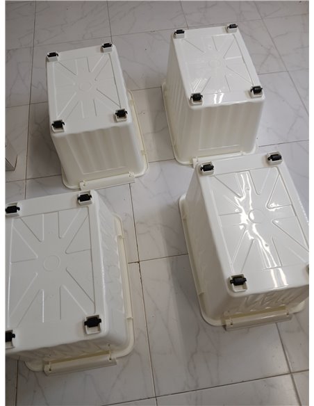 Cetomo 35L*4 Cajas de Almacenamiento con Tapas, Contenedores de Plástico con Ruedas, Clip On, Apilables, Encajables, Organizador