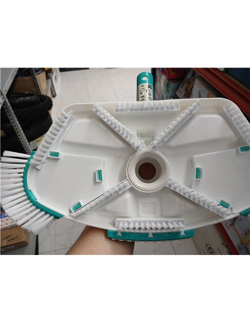 Gre 40017N - Limpiafondos Ovalado con Cepillos. Eficiencia y Durabilidad para Tu Piscina