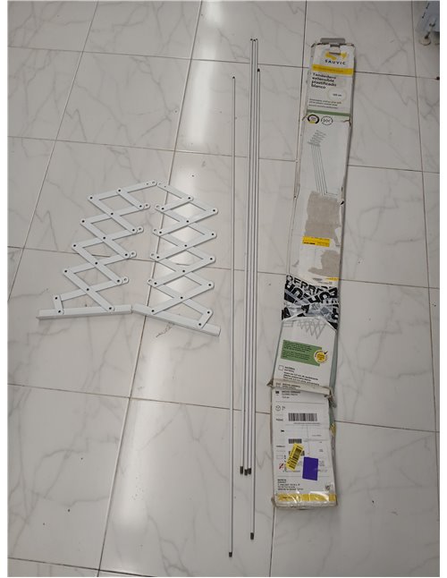 Sauvic 89808 - Tendedero E x tensible plastificado 150 cm, Color Blanco, 150 x 78 x 26,5 cm