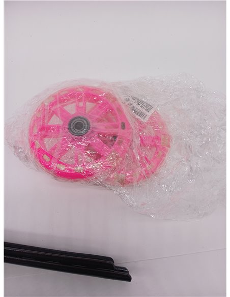 Ruedines de bici rosas. 