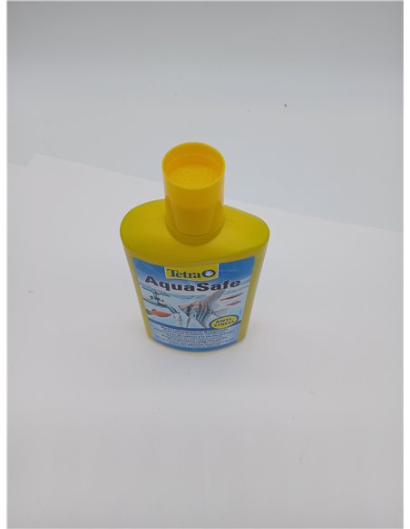 Tetra AquaSafe para Agua de Acuario Natural y Apta para Peces, Neutraliza las Sustancias Nocivas del Agua del Grifo, Botella de 