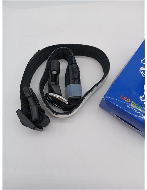 Collar led talla S con bateria incorporada. 