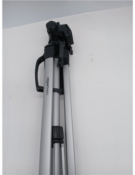 Amazon Basics Trípode para Cámara de 152cm/60in, Ligero, con Bolsa, Altura Ajustable, para Cámaras Réflex Digitales, Negro