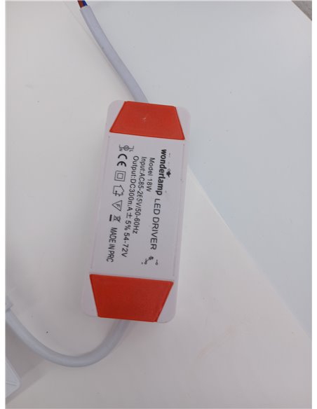 wonderlamp Downlight LED extraplano cuadrado blanco 18W 6000K (Luz fría)