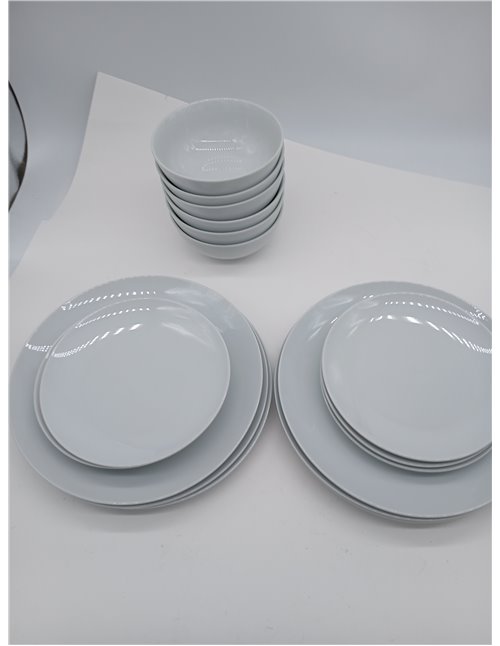 Amazon Basics Vajilla, 6 servicios, Paquete de 18, Porcelana blanca lisa