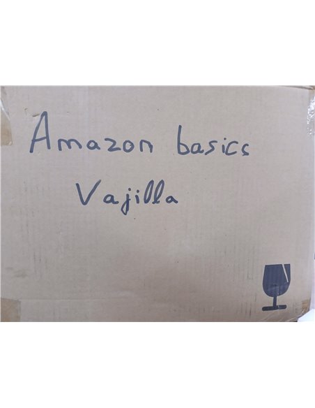 Amazon Basics Vajilla, 6 servicios, Paquete de 18, Porcelana blanca lisa