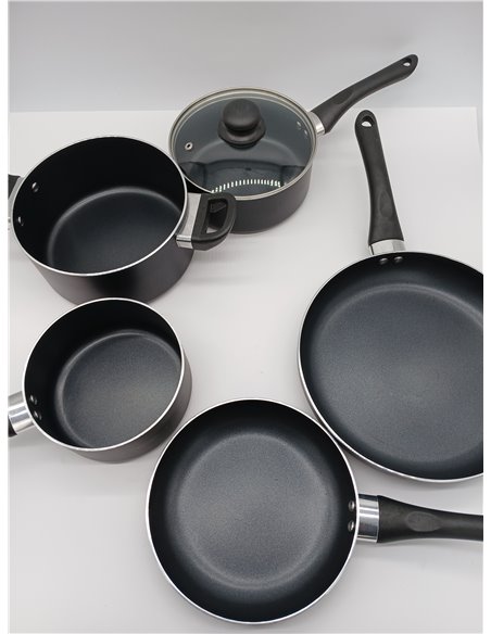 Amazon Basics Nonstick Cookware Set, 8 Piece (5 Pots + 3 Lids), Black