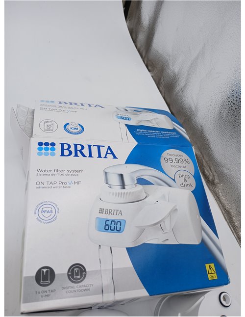 BRITA Sistema de filtrado de agua ON TAP Pro V-MF incl. 1x cartucho filtrante (600L) - para un 99,99% de agua libre de bacterias