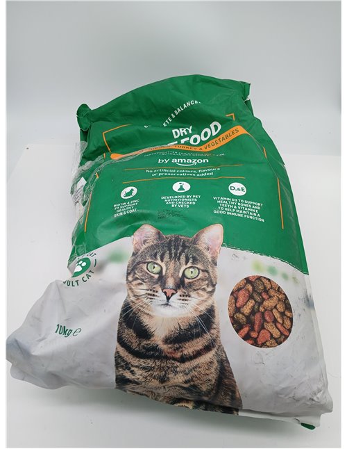 by Amazon - Complete Dry Adult Cat Food with Chicken, Turkey & Vegetables, 10 kg (Pack of 1)
