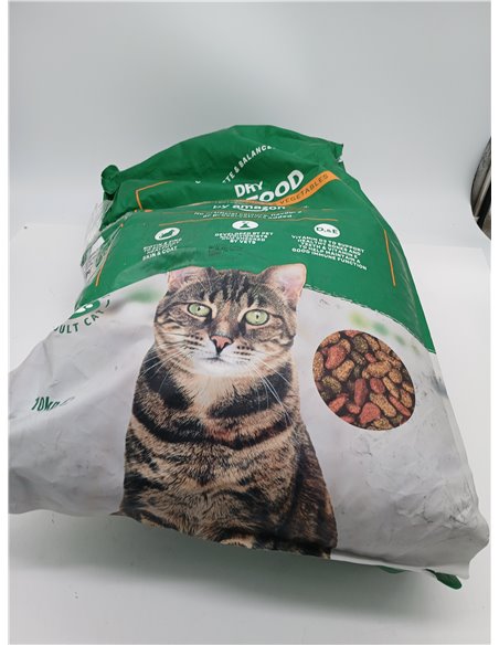by Amazon - Complete Dry Adult Cat Food with Chicken, Turkey & Vegetables, 10 kg (Pack of 1)