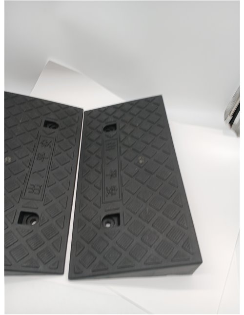 QWORK® 2PCS Rampa de Carga de Plástico, Bordillo Rampa, para Sillas de Ruedas, Motocicletas, 49x27x7 cm