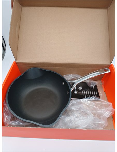LE CREUSET Toughned 51101240013100 - Sartén antiadherente (24 x 8,5 cm), color plateado