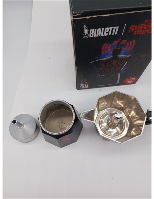 Bialetti Moka Express Stranger Things Italian Coffee Maker 6 Cup (270ml), Musical Knob with USB-C Charging, Not Suitable for Ind