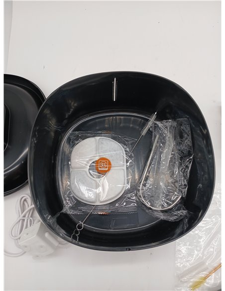 Pretty Paw Fuente de Agua para Gatos 3L con Indicador LED Silenciosa Negro
