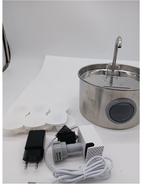 Stainless Steel Cat Fountain: Automatic Cat Drinker – 2.2L Cat Fountain – Super Quiet Pet Water Fountain – Water Dispenser for D