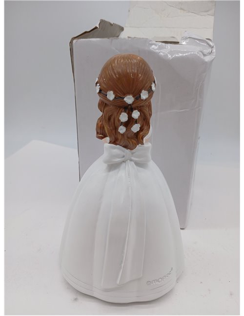 Figura para tarta de comunión niña vestido largo y corona de flores