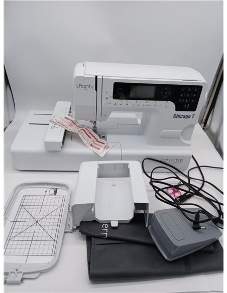 BERNINA 4260366210536 - Maquina de Coser y Bordar Bernette Chicago 7