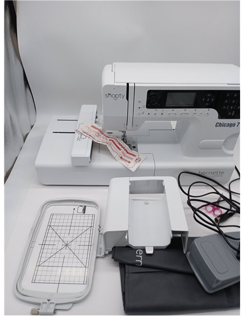 BERNINA 4260366210536 - Maquina de Coser y Bordar Bernette Chicago 7