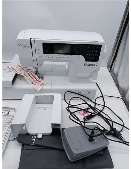 BERNINA 4260366210536 - Maquina de Coser y Bordar Bernette Chicago 7