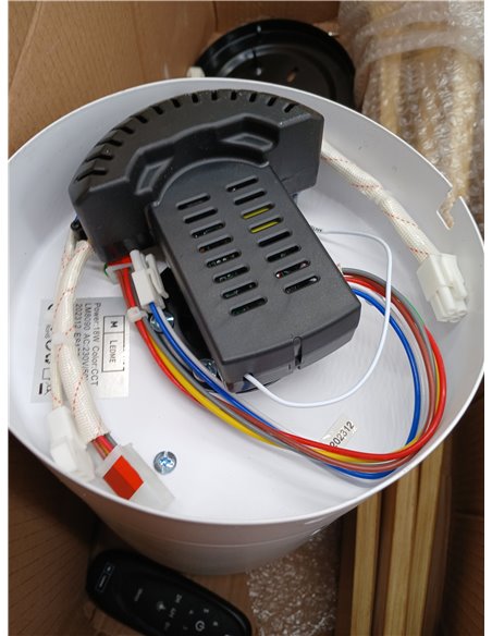 M mimotec - Ventilador Techo Energy con Luz LED Regulable en intensidad, Motor DC Silencioso, Aspas Efecto Madera Ø132 cm, Mando