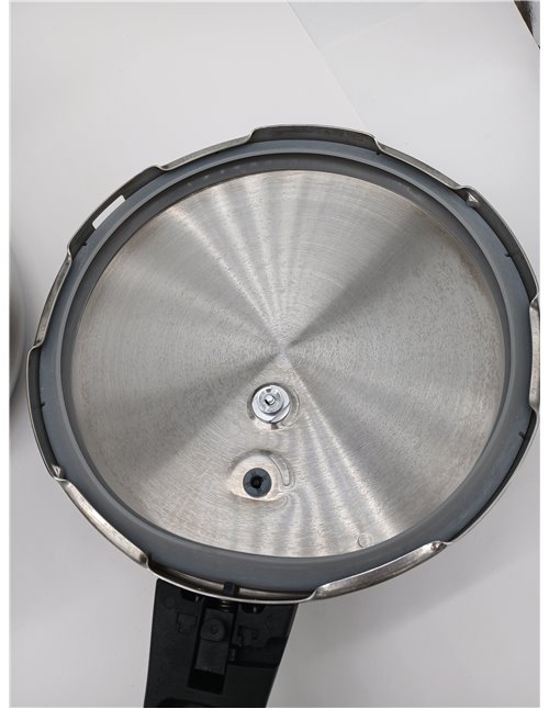 MONIX Quick Olla Express de 7 Litros, Fabricada en Acero Inoxidable, con Triple Sistema de Seguridad y 2 Niveles de Presión, Apt